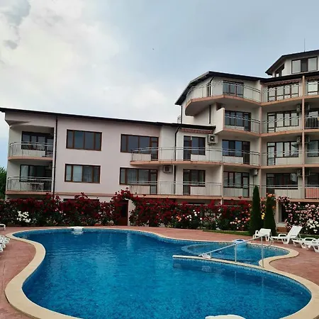 апартамент- комплекс радуга/ Apartment Kranevo